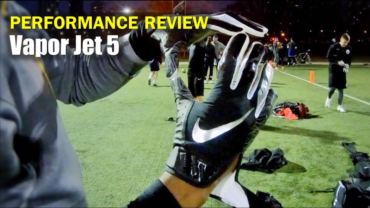 NIKE Vapor Jet 5 Football Gloves: Performance Review