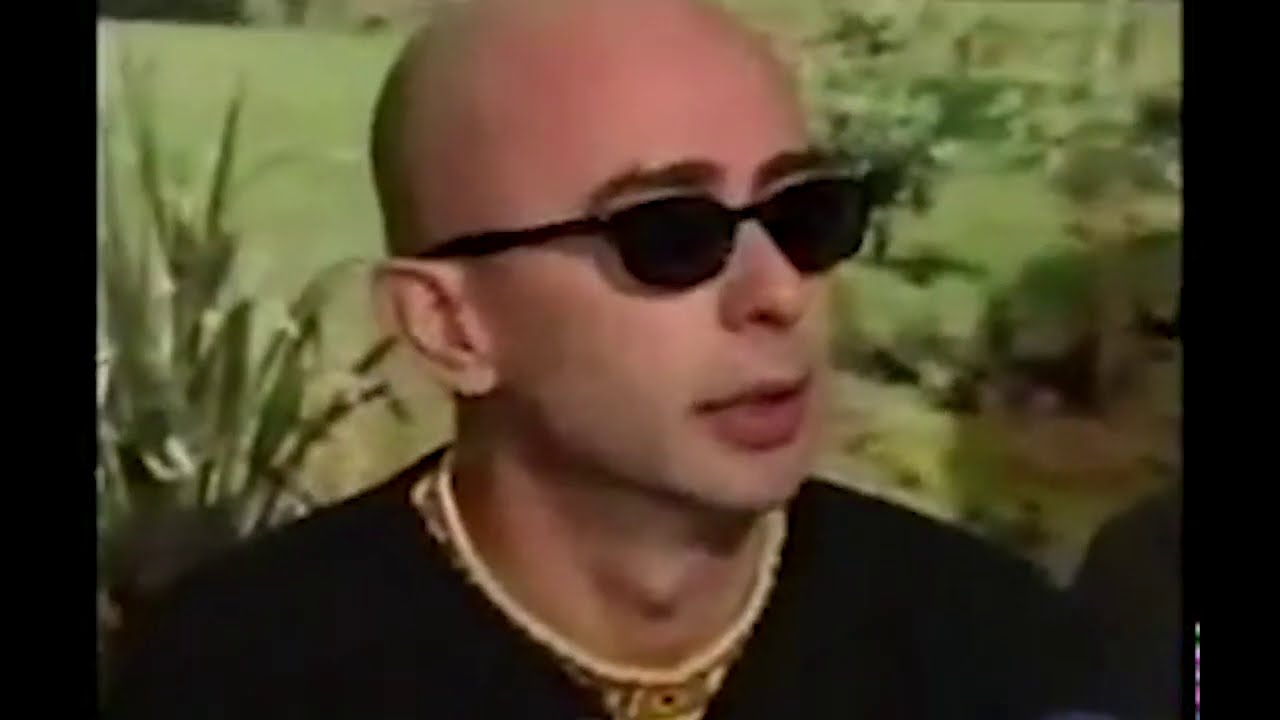 HISTÓRICA CONFERENCIA DE PRENSA DE LOS REDONDOS EN OLAVARRÍA (16-08-1997) completa y con subtítulos