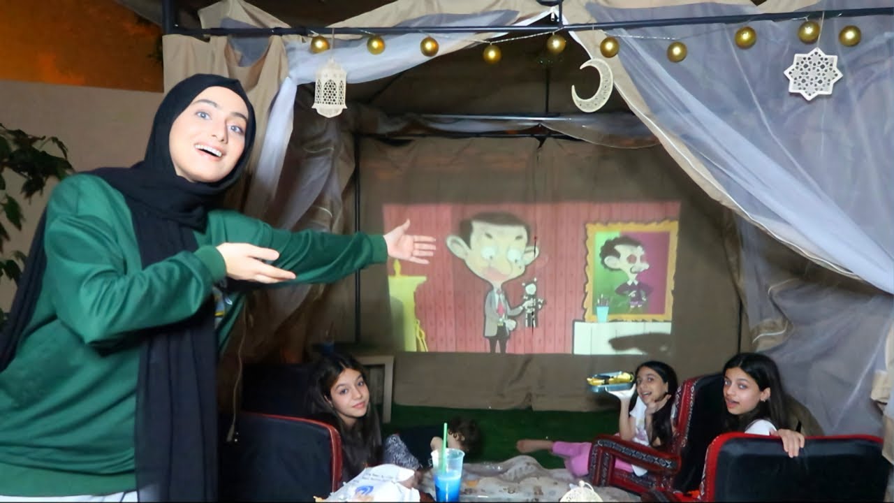 حولت الخيمة لسينما🍿😱!! اخواتي انجنوا