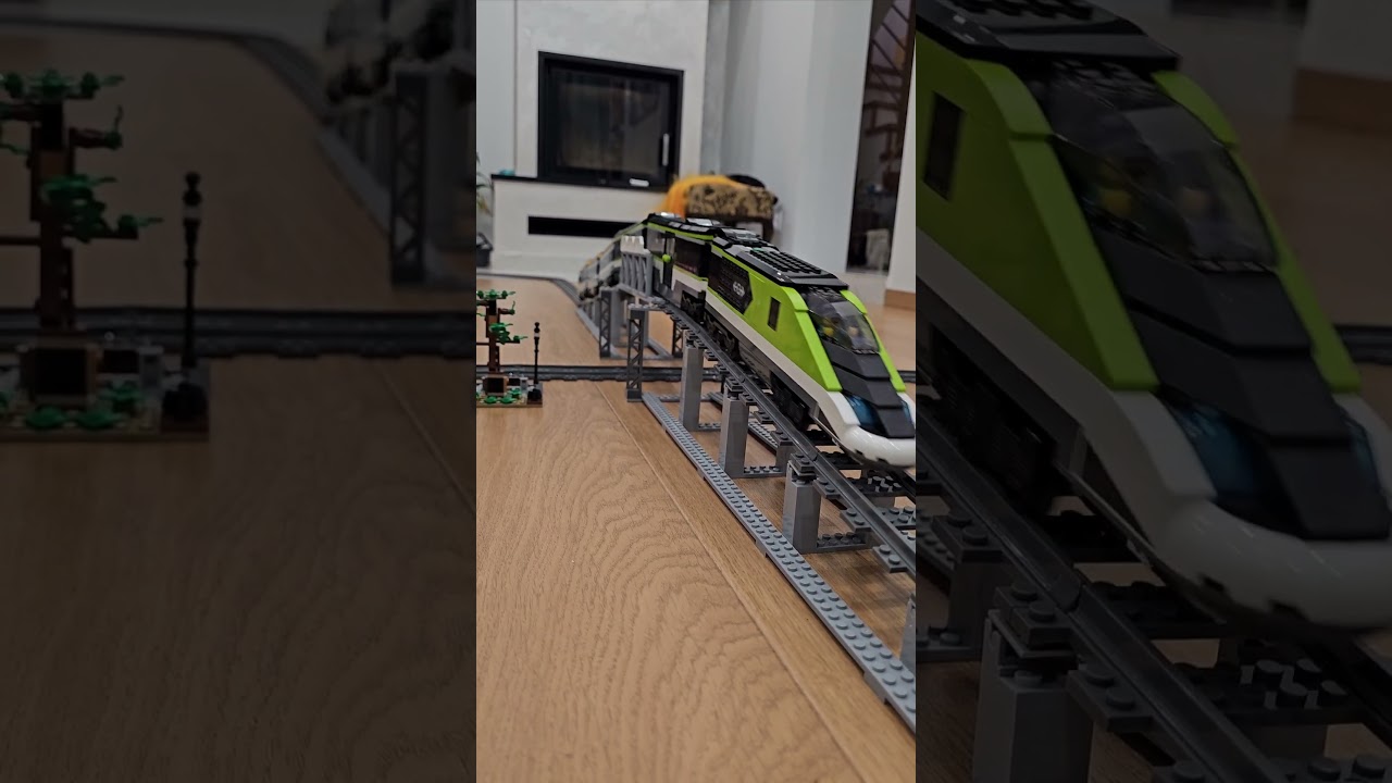 Lego train 60197 and 60337: climbing and leaving the bridge