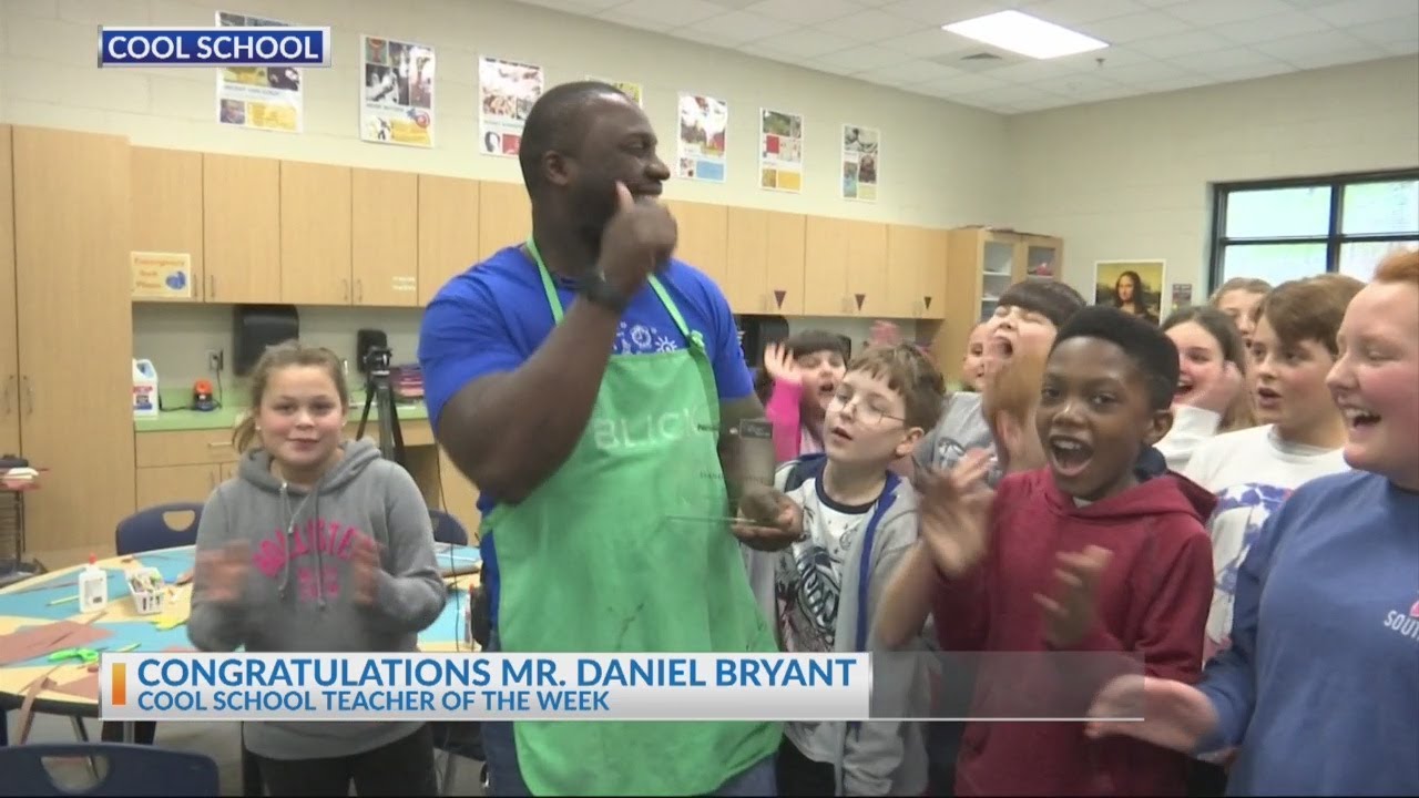 Oakbrook Elementary's Daniel Bryant receives News 2 Cool School Teacher award