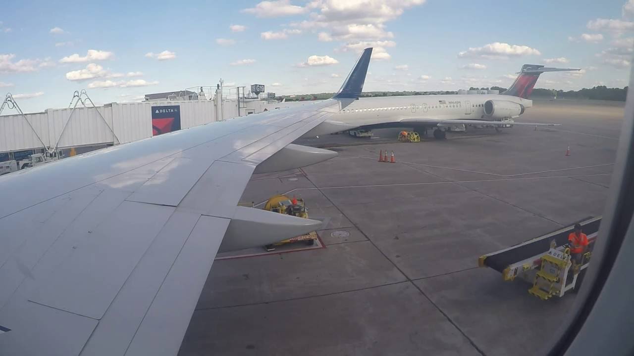Delta Air Lines 757-200 Full Flight from Minneapolis to Los Angeles
