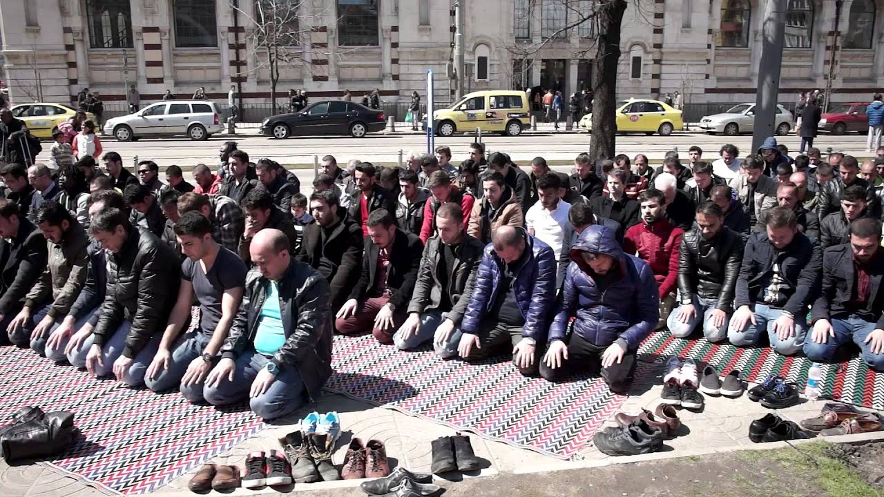 Добре познатите чужденци - мюсюлманите в България