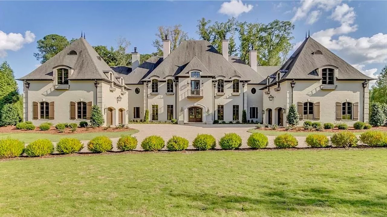 Luxurious and expensive mansion in Alabama worth $ 2,650,000. House tour.