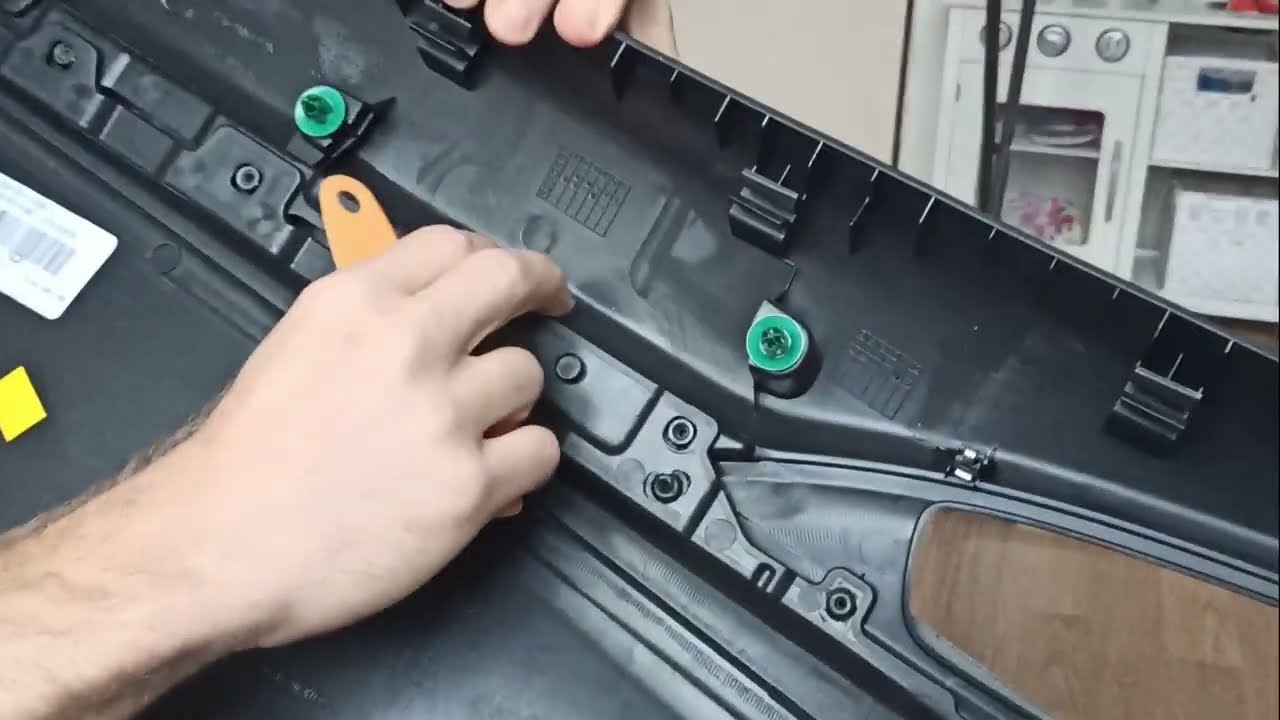 How to upgrade car interior  - Honda Civic 10 gen. door leather upgrade