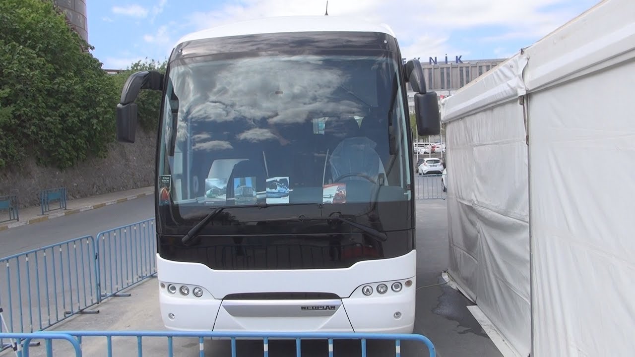 Neoplan Tourliner Efficient Line EEV Bus (2016) Exterior and Interior