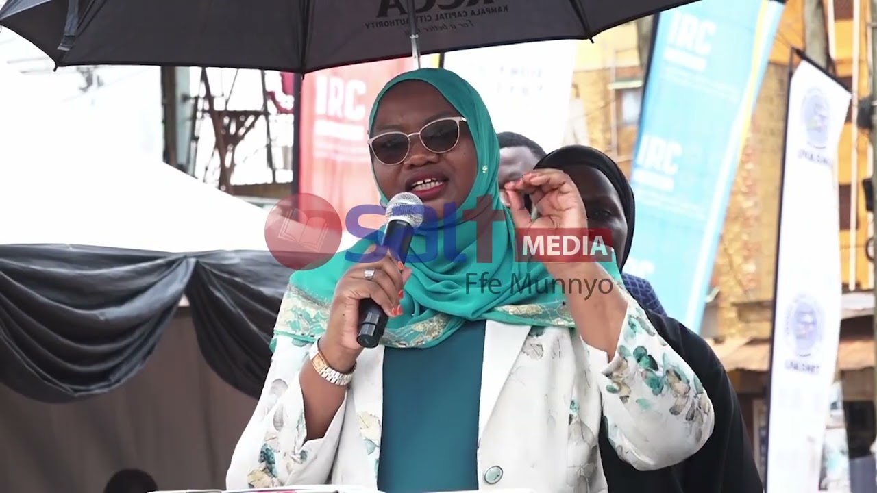 ЧИСТОТА: Они просвещают горожан, чтобы те избегали загрязнения воздуха в городе.