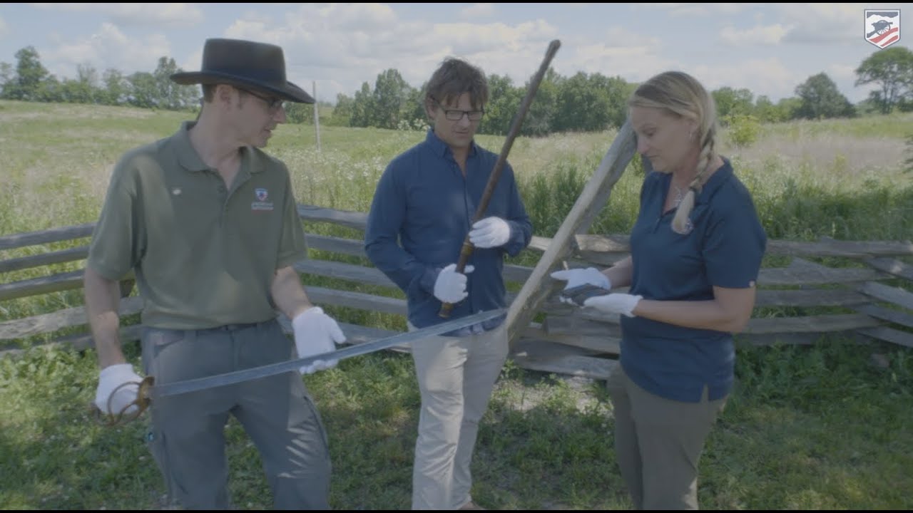 Civil War Artifacts with Actor Steve Zahn at Perryville