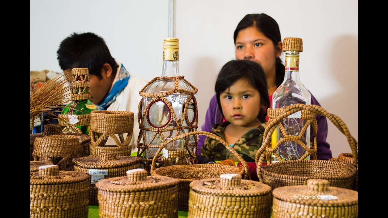 Identidad, artesanías con acículas de pino de Durango