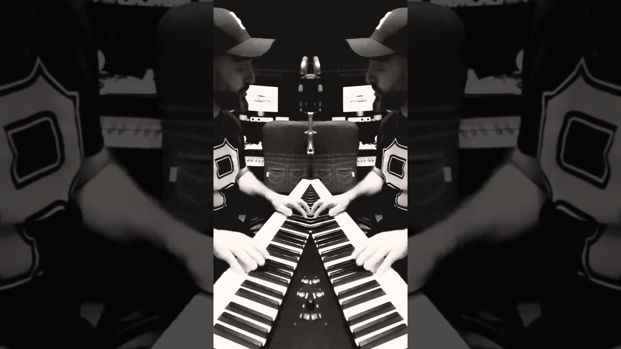 Primiano Di Biase | Silenzioso Slow (Bracchi - D'Anzi) | #myversion | Piano&Voice #iosuononellorto