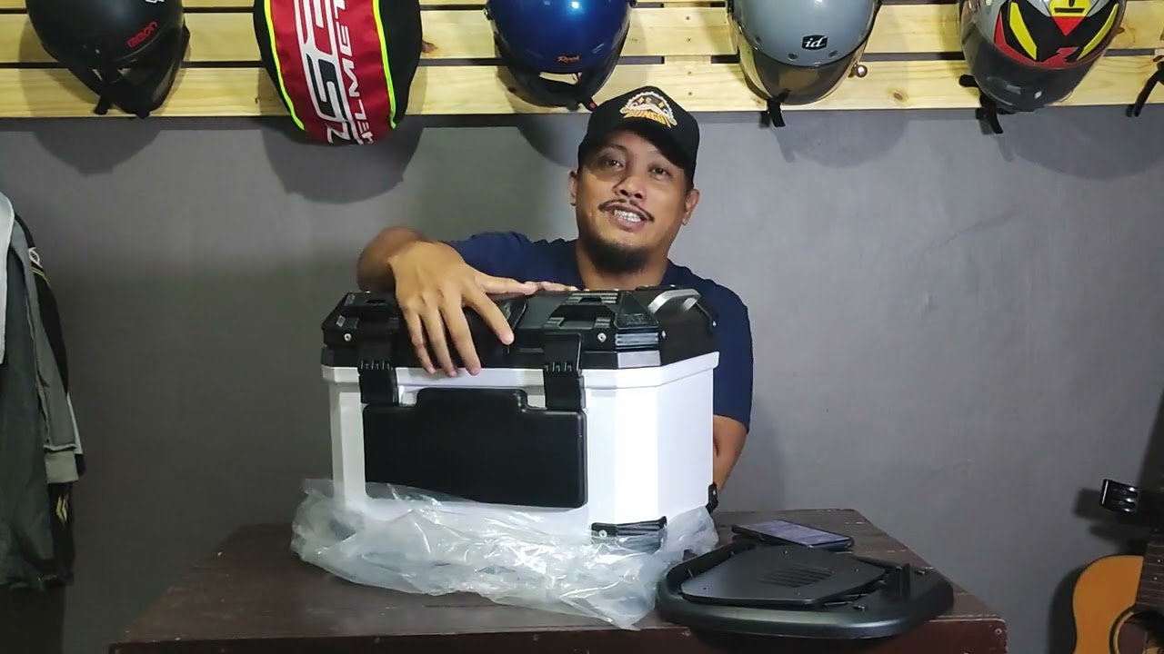 UNBOXING RXR HARD PLASTIC TOP BOX