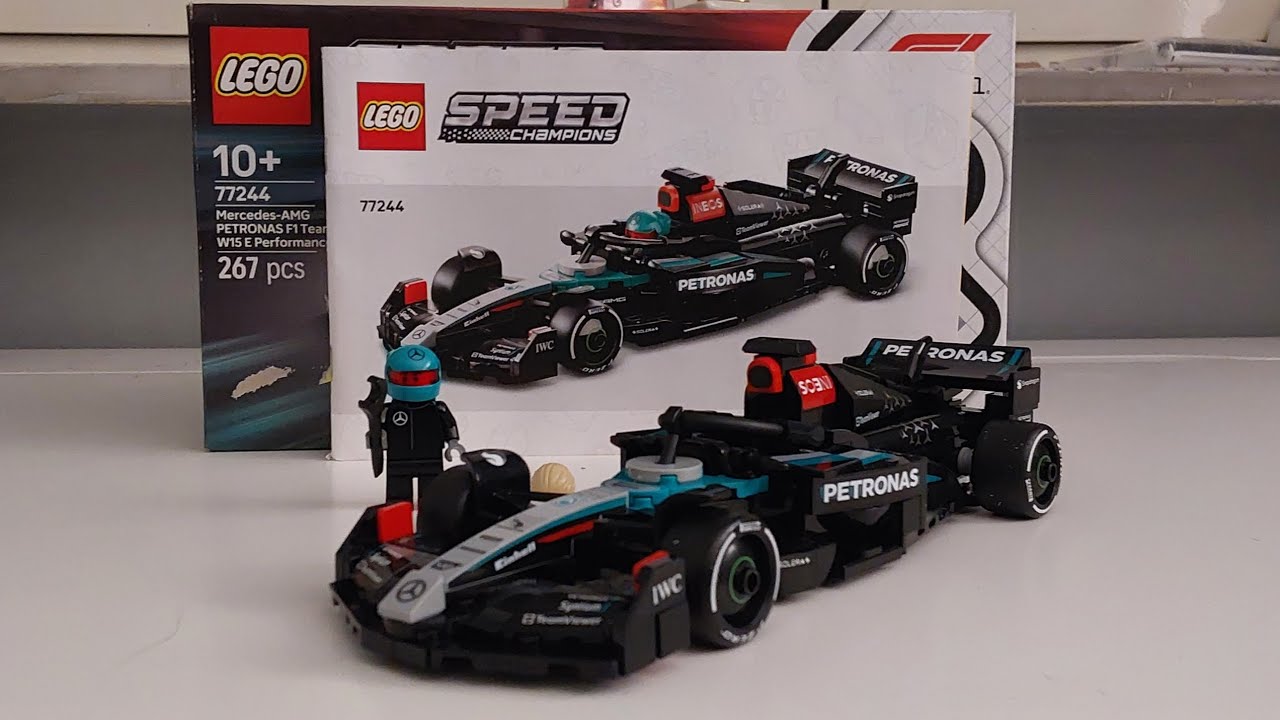 Building lego 77244 merecedes-AMG F1 W15 Race Car