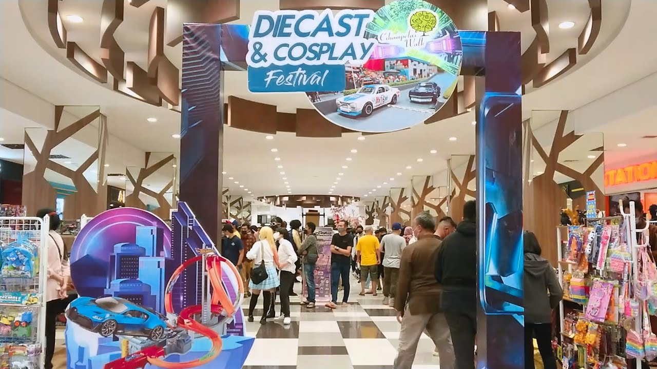 Suasana di QTakasi Event 2022 - Ciwalk (Cihampelas Walk) Bandung | Minggu, 29-Mei-2022