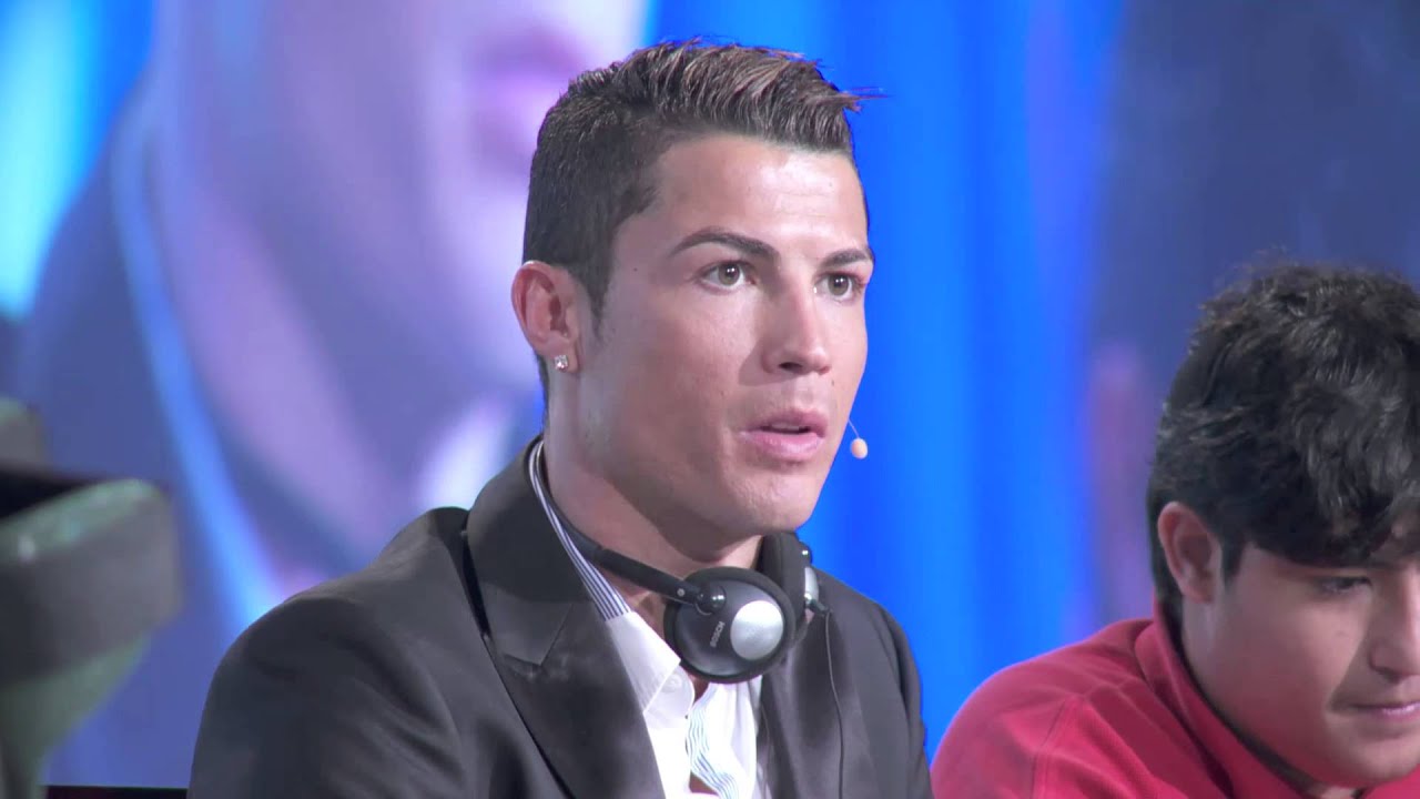 Globe Soccer Awards 2013 - Fans Best World Player Award (Cristiano Ronaldo)