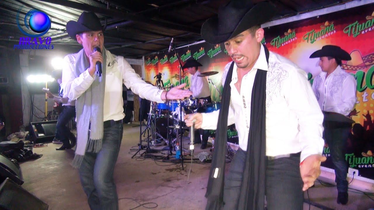 INTOCABLES DE CHILE - EL AYUDANTE - LA PRIETITA QUE YO QUIERO - MIX EN VIVO - TIJUANA EVENTOS