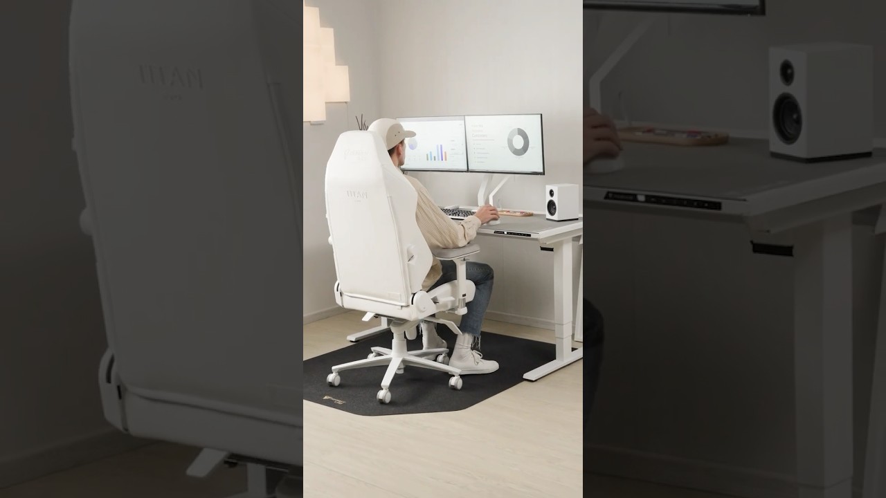 Protect your floors and casters | Secretlab Protective Floor Mat
