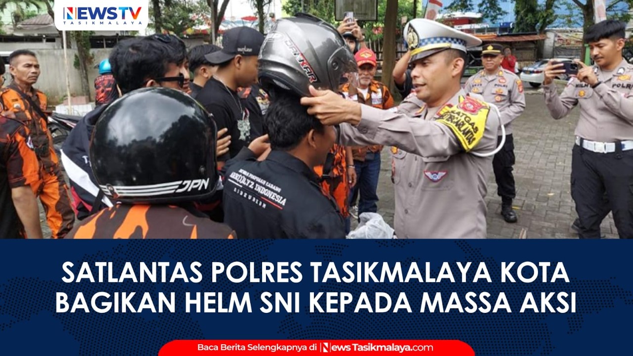 Operasi Keselamatan Lodaya 2026, Satlantas Polres Tasikmalaya Kota Bagikan Helm SNI kepada Mas