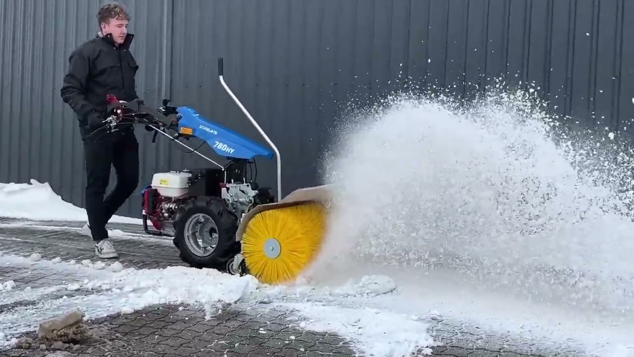 Fejemaskine i sne på Ferrari og BCS tohjulede traktorer