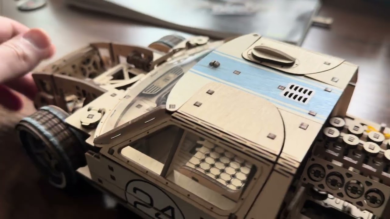 Ugears UGT-24 Sport car overview (internals)