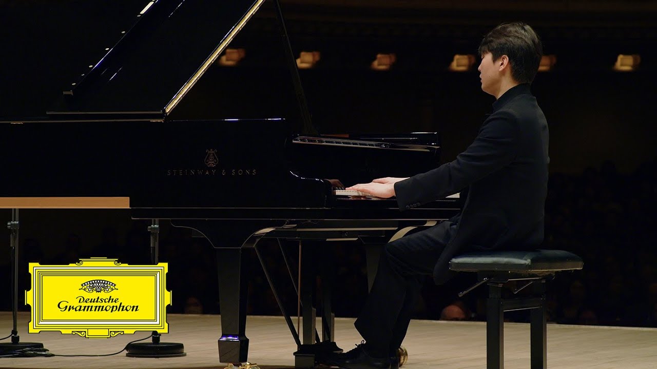 Seong-Jin Cho - Ravel: Prelude in A Minor, M. 65 (Live from Carnegie Hall)