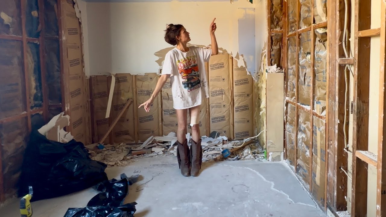Not How I Thought This Would Go | DIY Home Reno Vlog Week 2