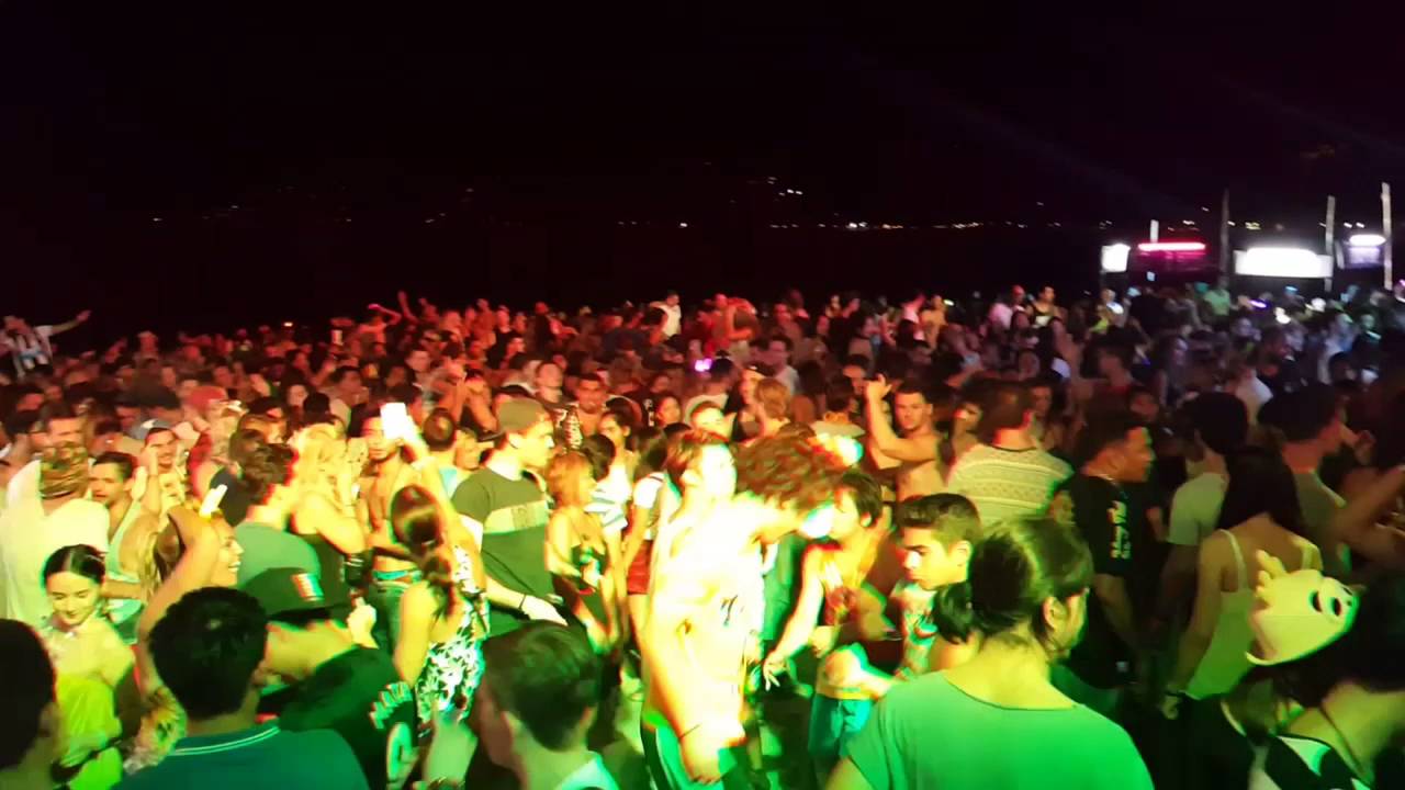 Saturday Night at Ark Bar,  Koh Samui