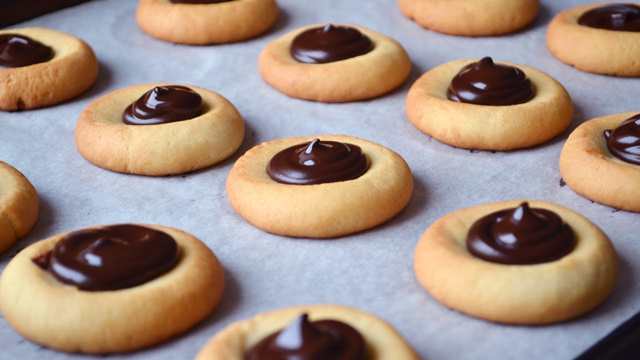 Cookies with chocolate filling! Easy and fast recipe!