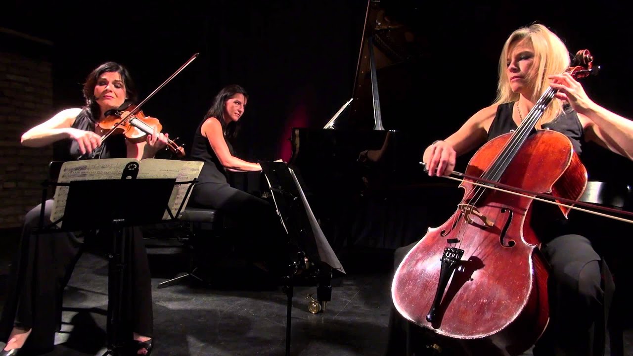 Trio Artemis mit Die 4 Jahreszeiten  Primavera Porteño von Astor Piazzolla
