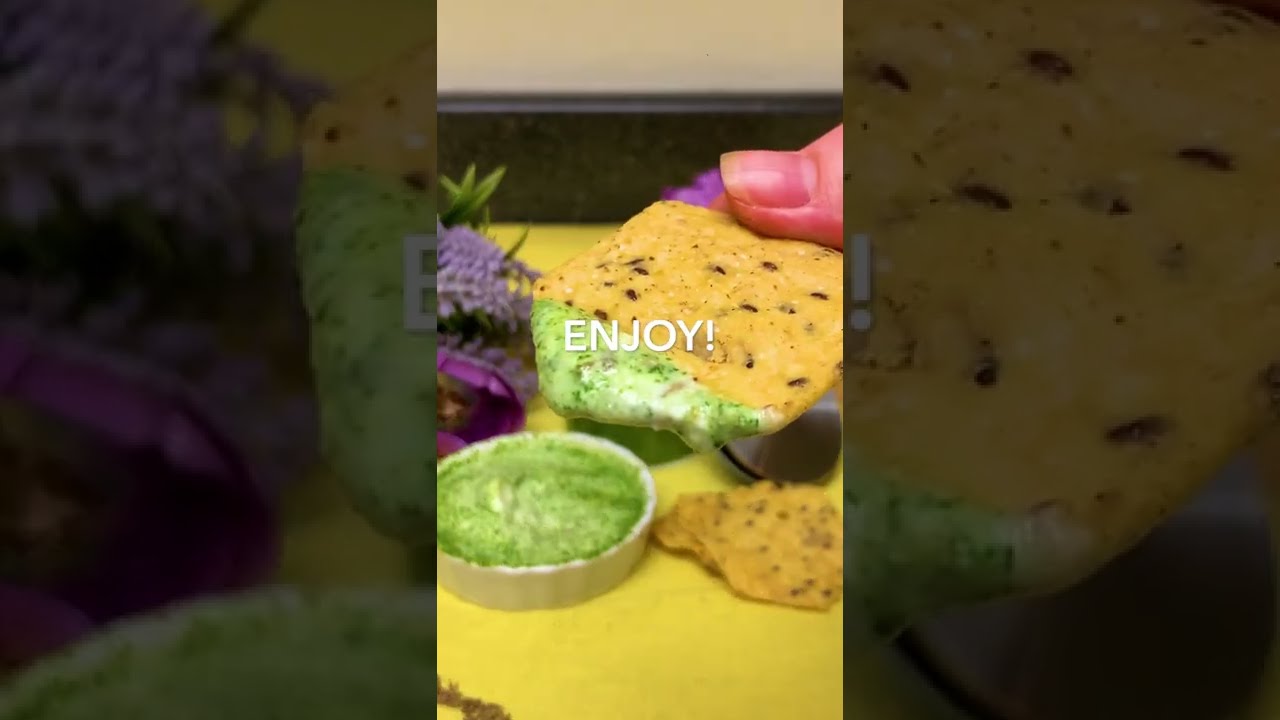 🌱 Spicy Cilantro Chutney Sauce &bull; Острый Чатни из Кинзы [ENG SUB] #Shorts