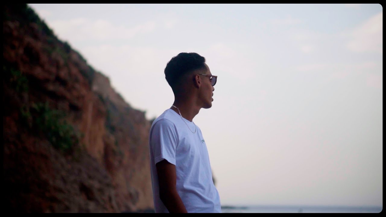 Alla  - Chica (Clip Officiel)