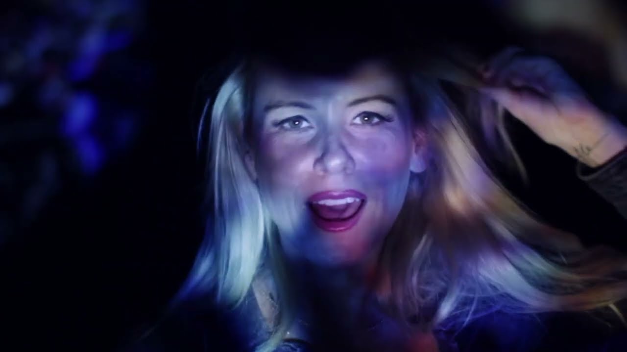 Laura Evans - State Of Mind ( Official Music Video)