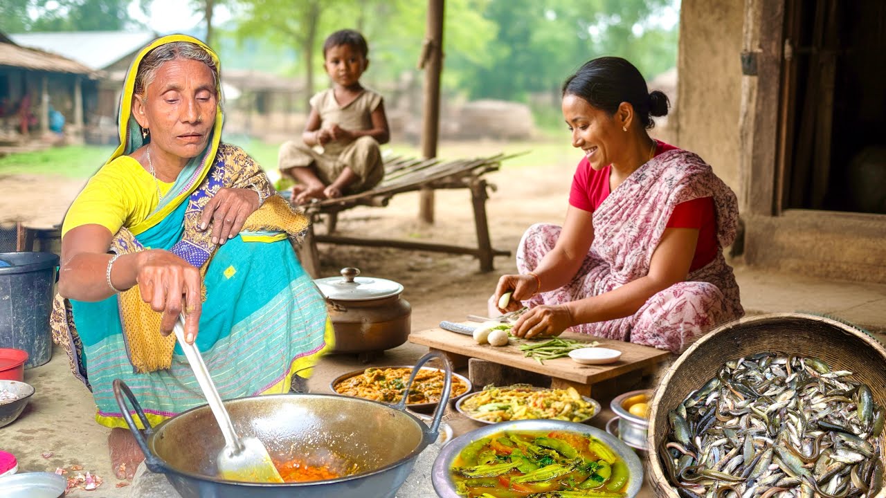 বৃদ্ধা নানির মজার রান্না।বিলের দেশি মাছ দিয়ে চেখাই পাতার টক ঝোল \\ village cooking in Bangladesh 