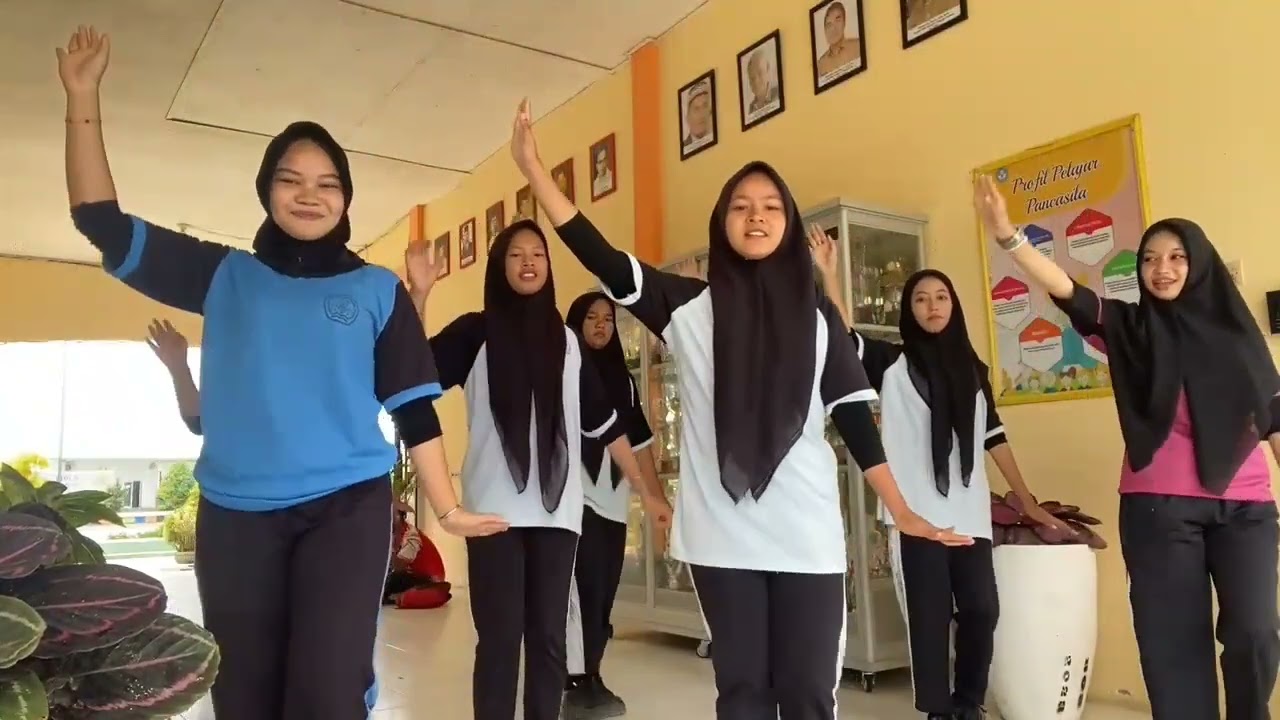 senam Maumere ( SMKN 1 tanjung Morawa)