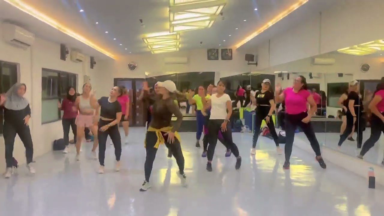 WOW BB - NATTI NATASHA, EL ALFA, CHIMBALA ZIN VOL 98, Zumba With AREA Fitness n Gym Member