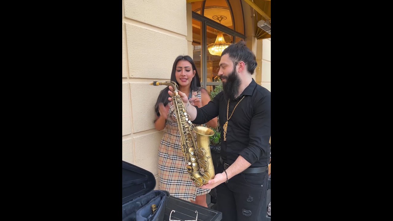 هل في عفريت في الساكسفون ولا ده مجرد وهم 😳