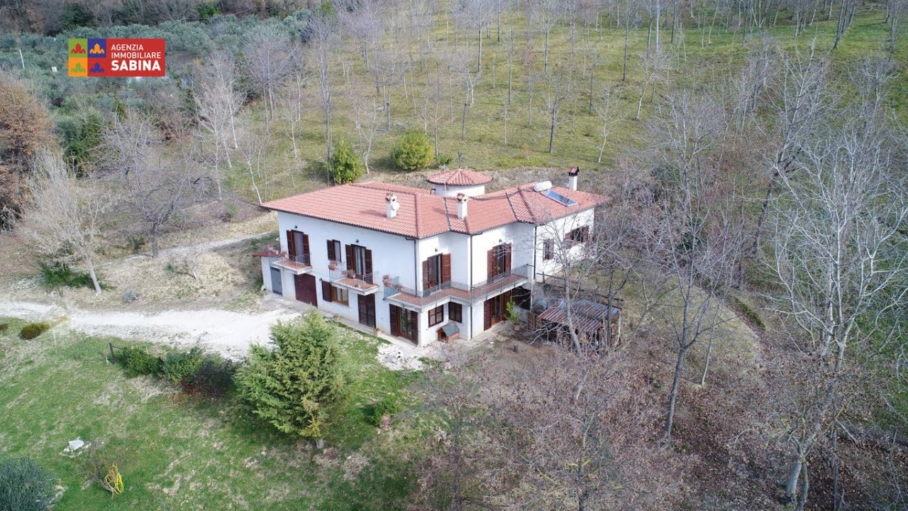 Montopoli di Sabina Villa con terreno