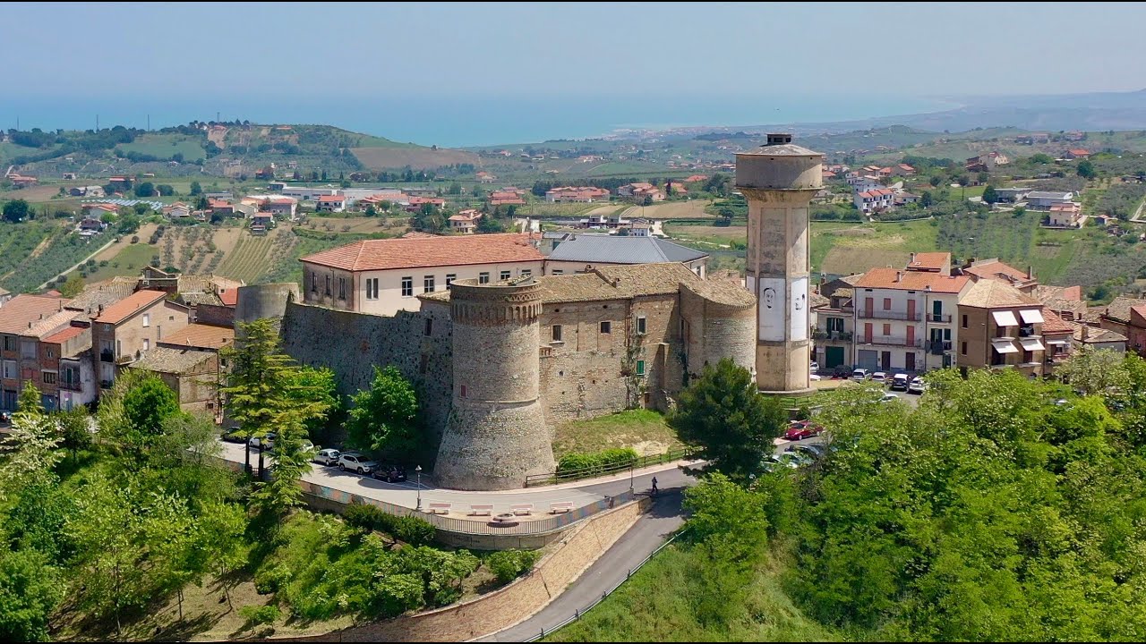 IL CASTELLO DI MONTEODORISIO - IL GUARDIANO DELLA VALLE DEL SINELLO - VIAGGIA CON WALLACE