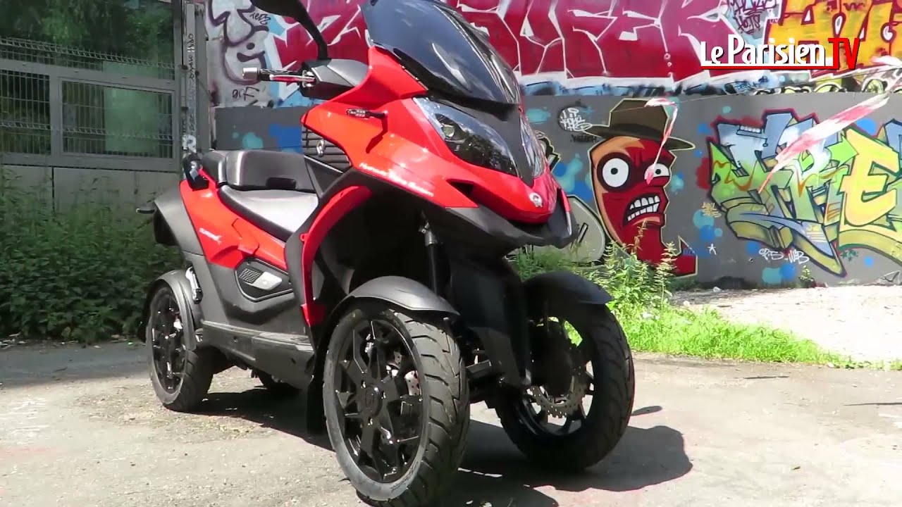On a testé le premier scooter à 4 roues