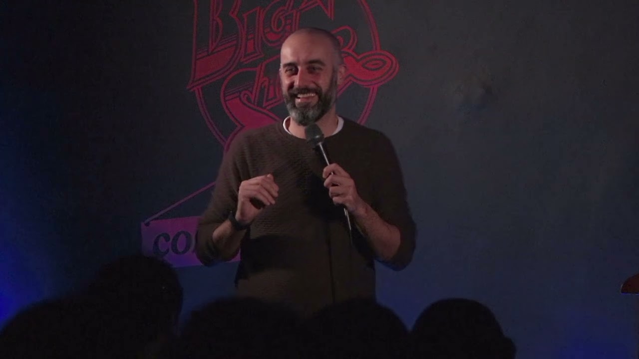 LA MELONI È DI SINISTRA?! - Standup Comedy