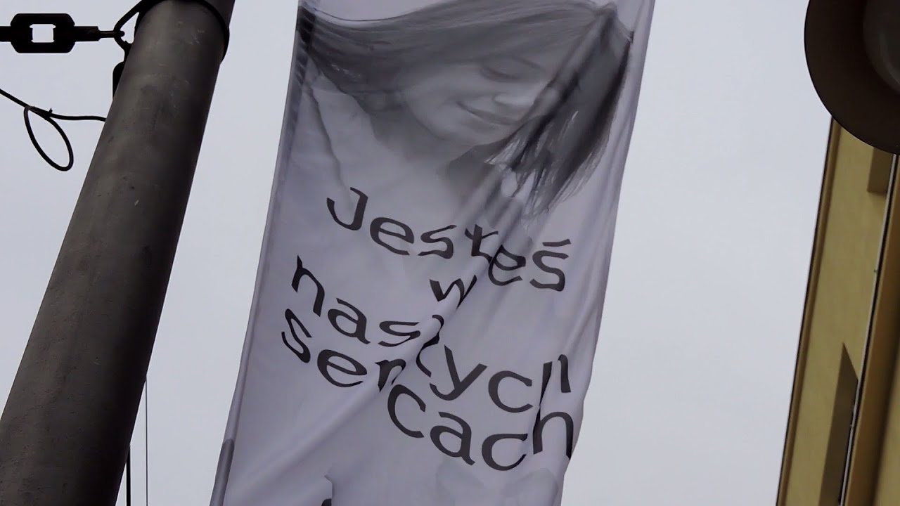 Pogrzeb Ani Przybylskiej w Gdyni. Anna Przybylska pożegnana przez tłumy. Gdynia