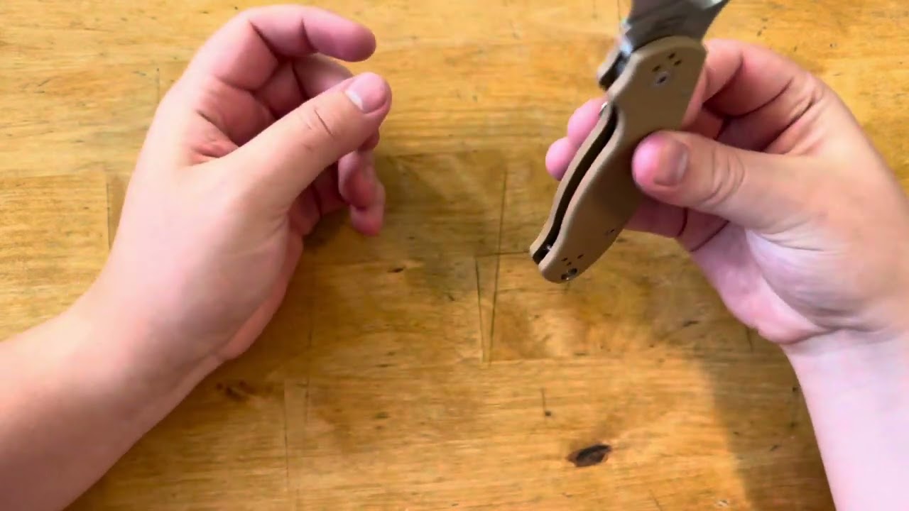 Unboxing 10v Spyderco Para 3