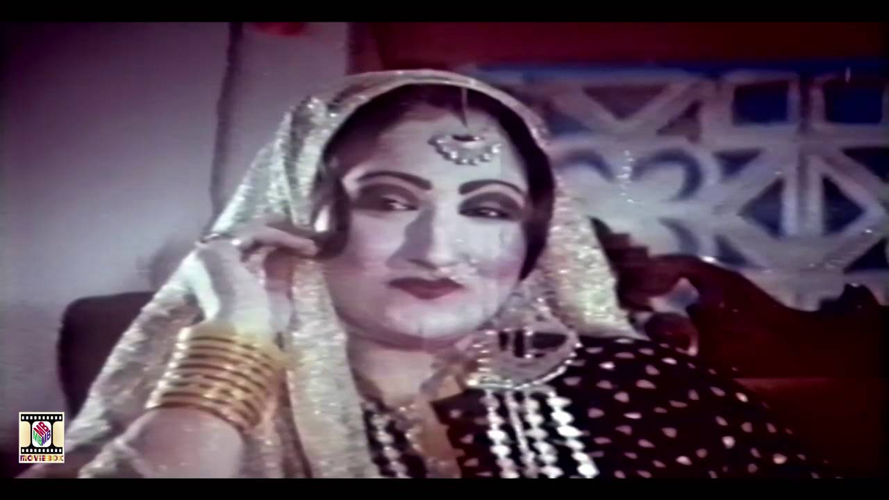 MERE PAIRAN GHUNGROO BNA KE VAIKH LE - SULTAN RAHI - PAKISTANI FILM TAQATWAR