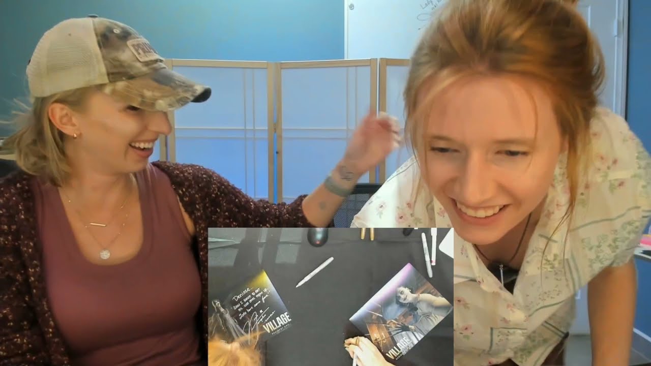 Maggie Robertson & Nicole Tompkins Sign Resident Evil Prints Live (July 25th, 2021)