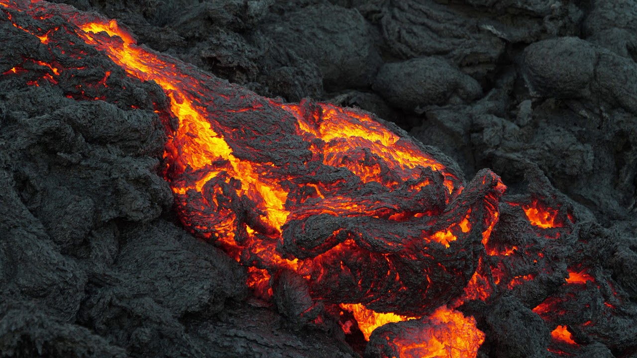 l'éruption au 22 août à la fournaise