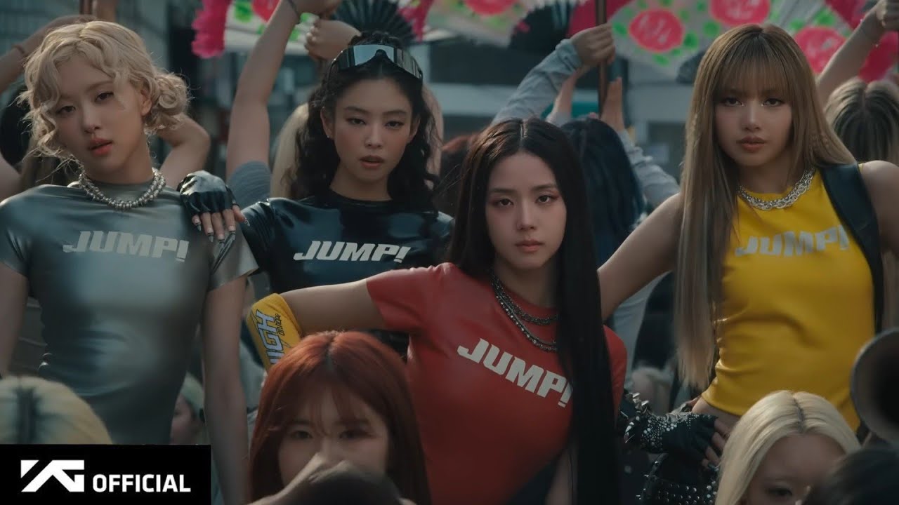 BLACKPINK ‘JUMP’ but they sing a little bit early @BLACKPINK