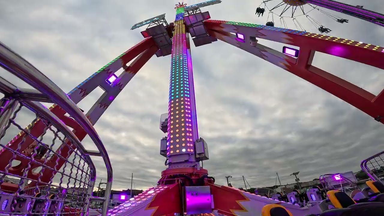 Holiday Park Szczecin 2025 - karuzela Loop Fighter (Boos) on ride 1