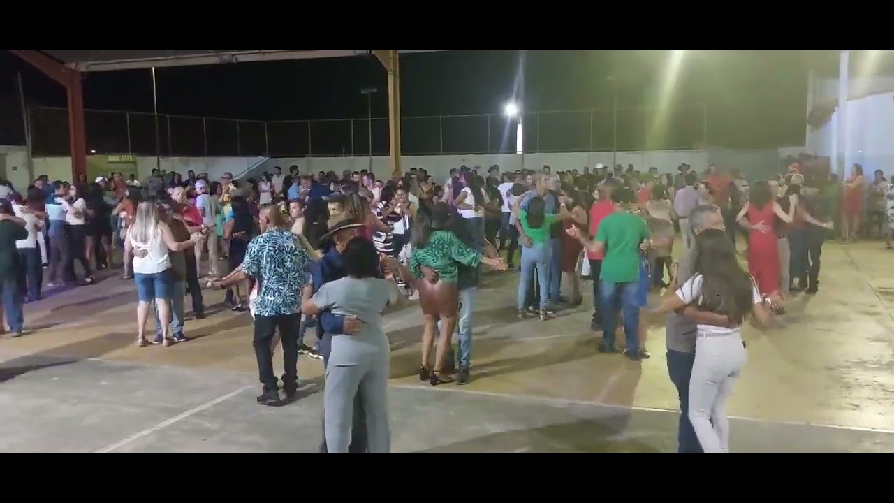 Vamos dança Forro #passossertanejos #Mamonas #roça #vidanaroça #minasgerais #vidareal  #mulherbonita