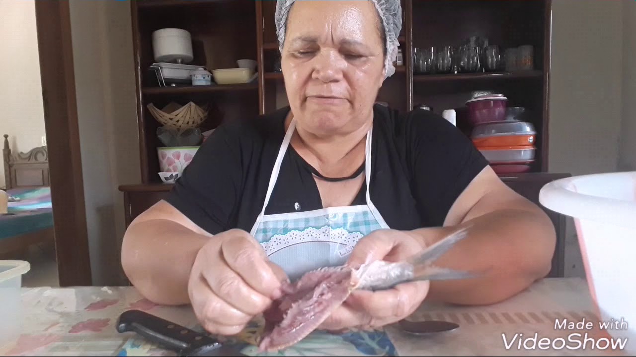 COMO  RETIRAR  A ESPINHA DA SARDINHA