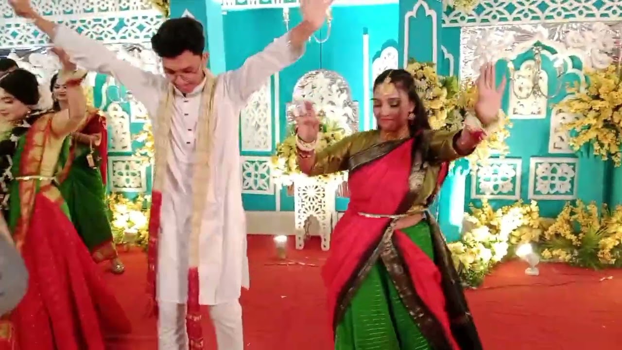 ভাগ্নির গায়ে হলুদের নাচানাচি