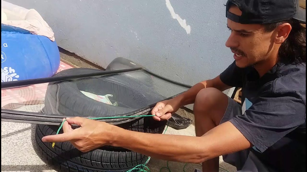Como se coloca um vidro no carro